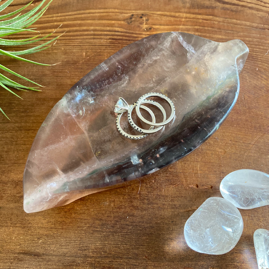 5" Leaf Pale Purple Fluorite Bowl #0D