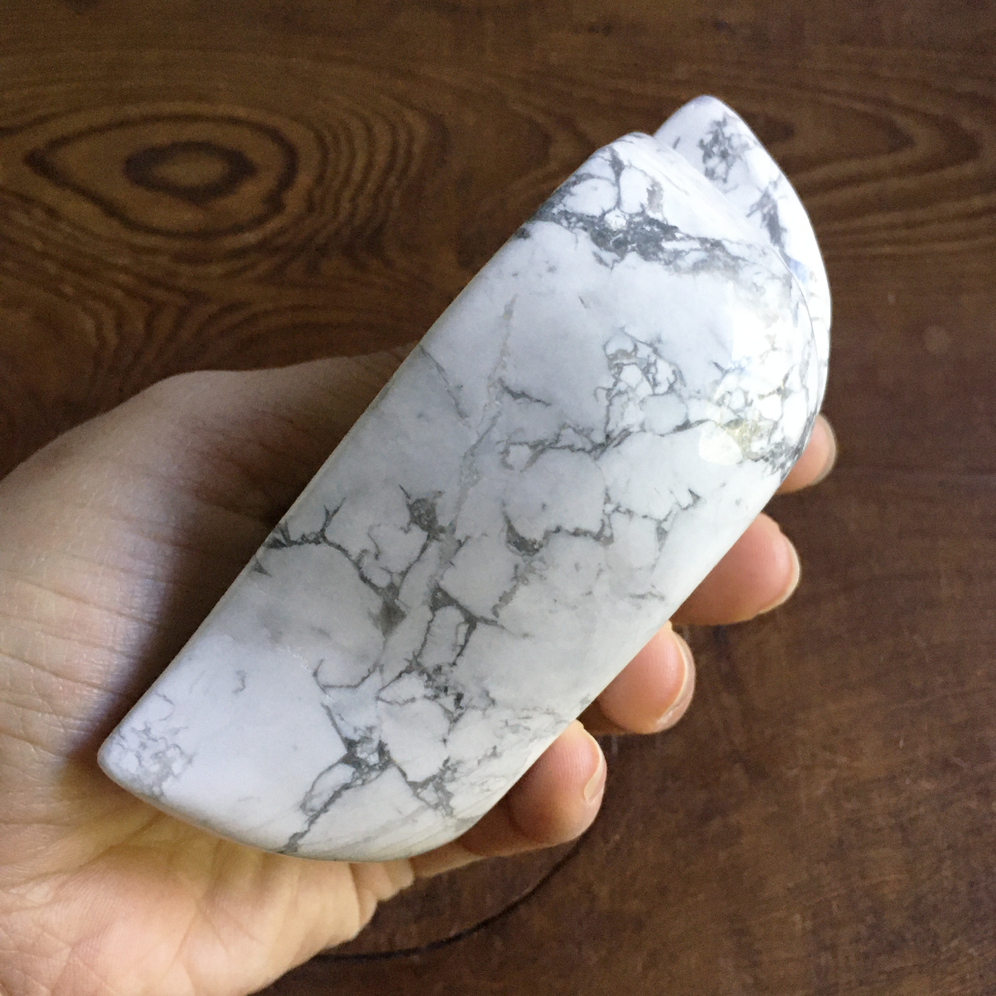 4" Leaf Howlite Bowl #0A