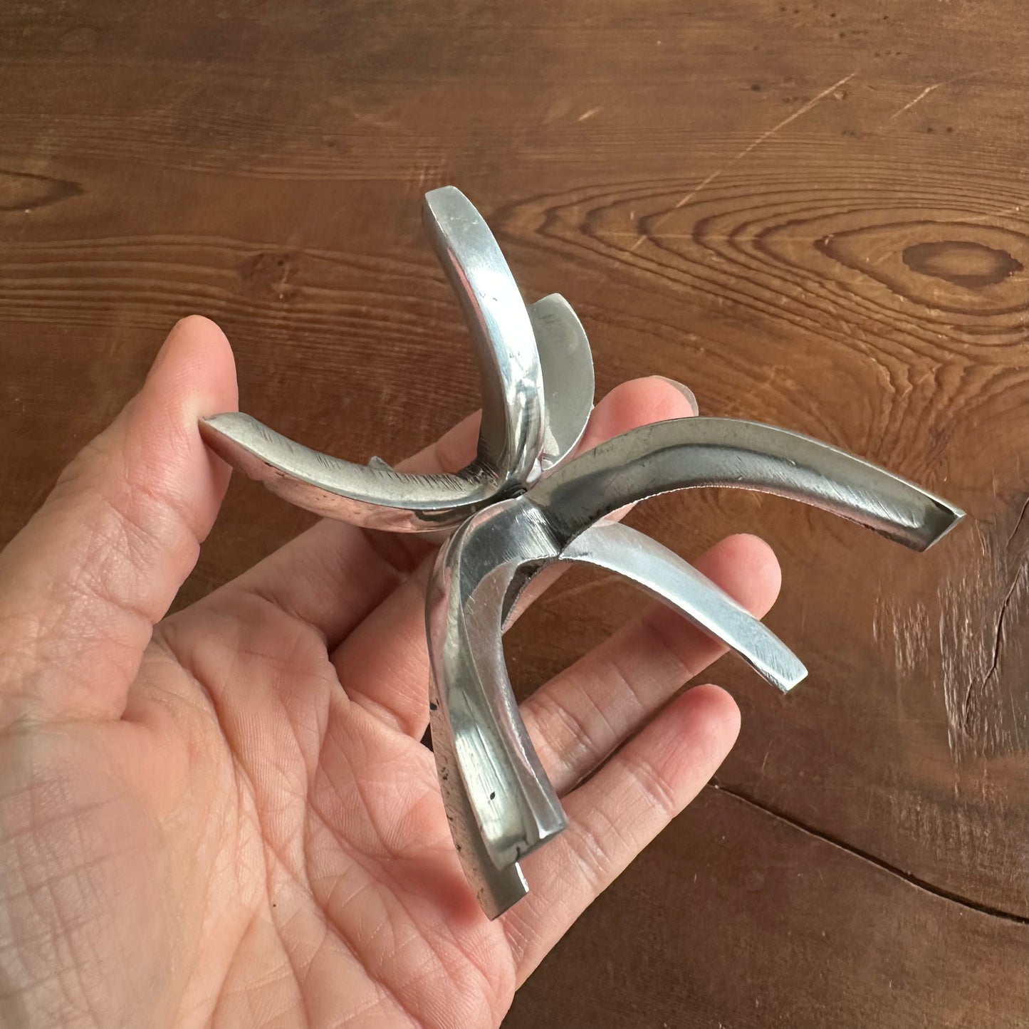 Modern Aluminum Claw Stand