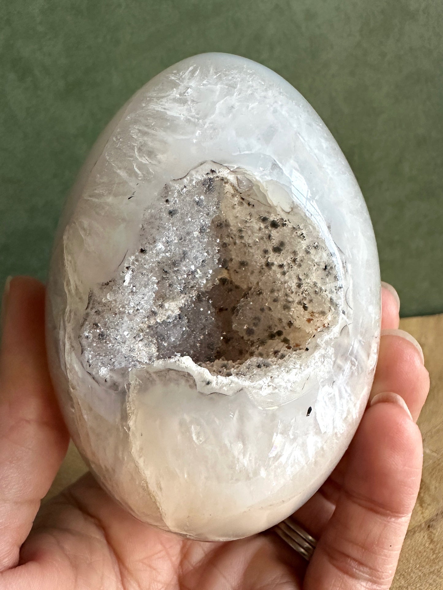 Druzy Agate Crystal Egg with Black Speckle Inclusions (Red Stand Included)