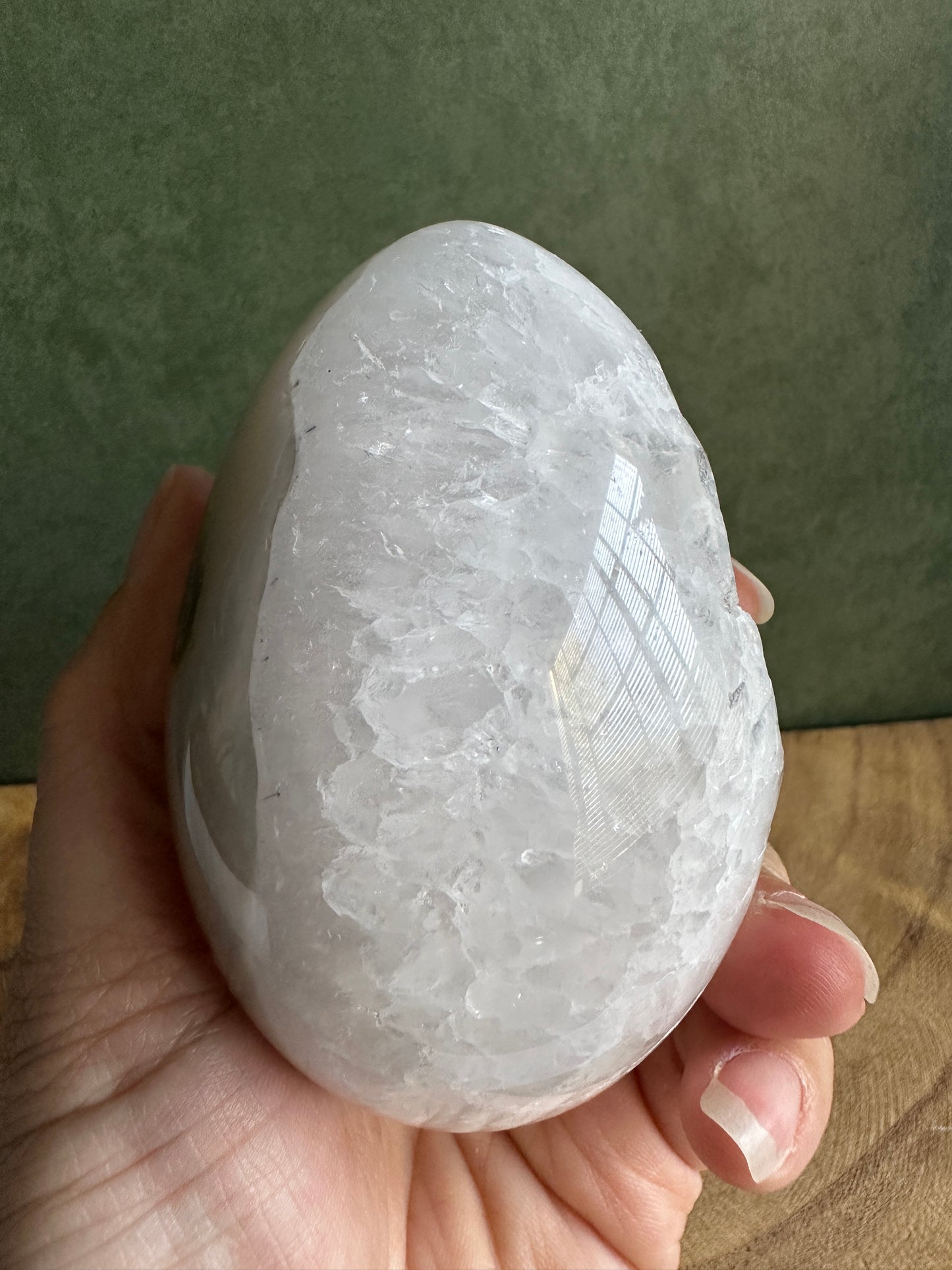 Druzy Agate Crystal Egg with Rainbow Quartz Crystals (Red Stand Included)