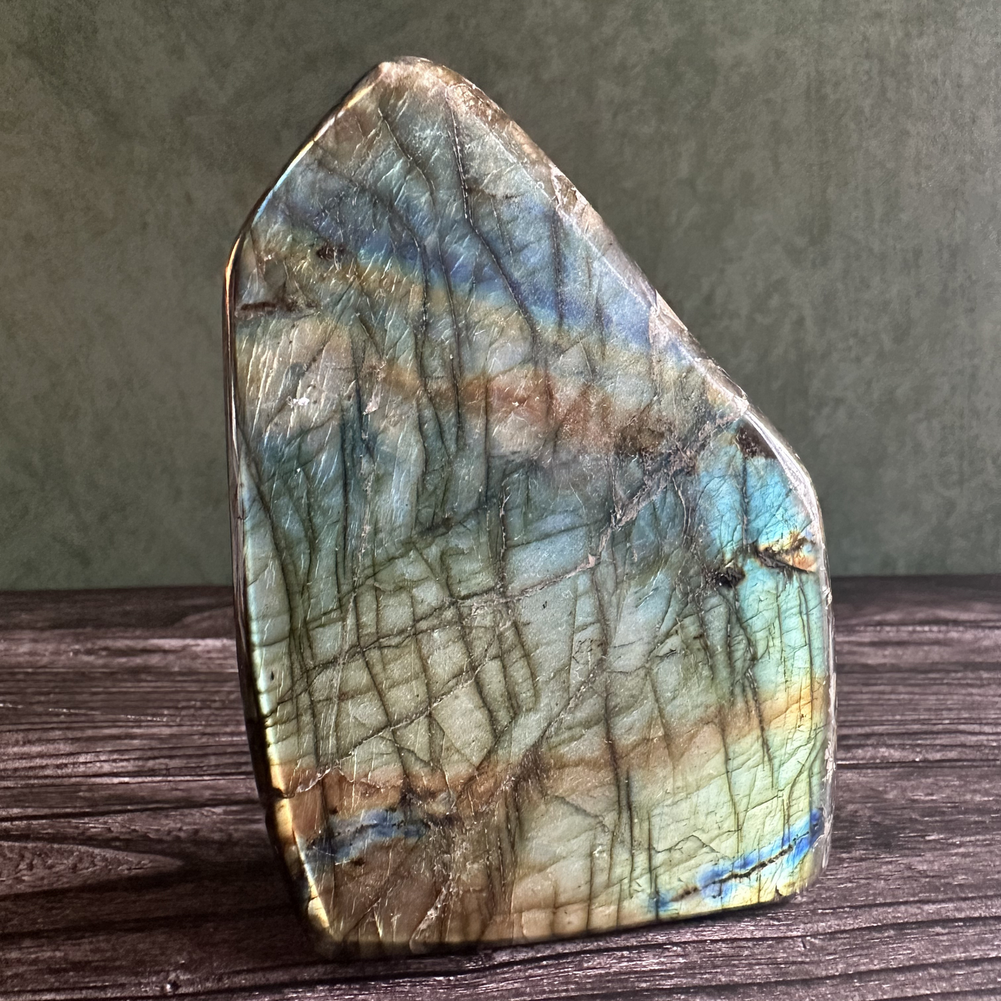Standing Sunset Labradorite Free Form