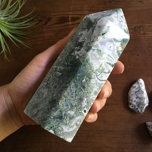 6" Moss Agate Tower #0A